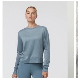 Vuori Women's Blue Gray Daydream top